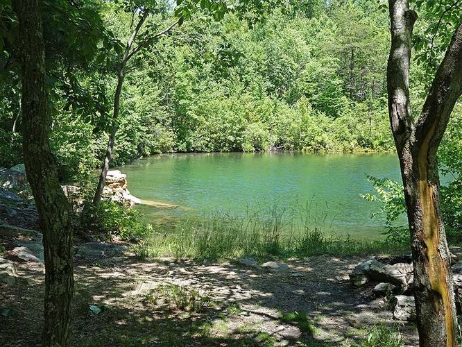 Default image for Emerald Pond Hike, a 8.3-mile trail in Stanley, VA (US)