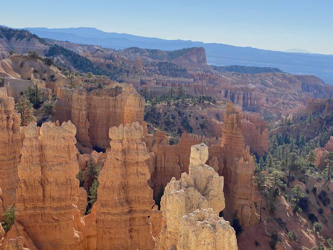 View into Bryce Canyon's Fairyland Canyon