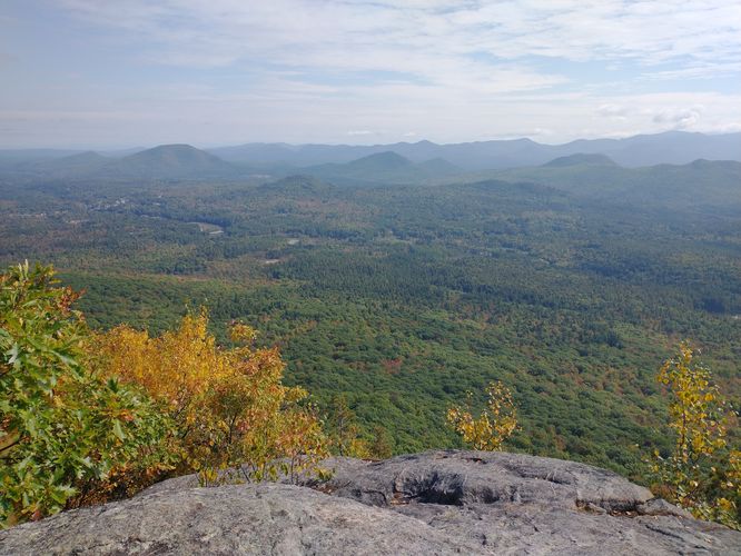 Default image for Flume Knob Hike, a 3.5-mile trail in Wilmington, NY (US)