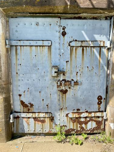 Battery Chapin fortified doors - military fortification (WWII)