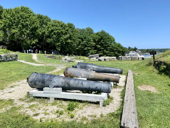 Old cannons at Fort McClary