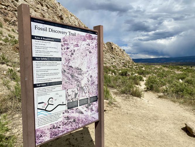 Fossil Discovery Trail trailhead sign