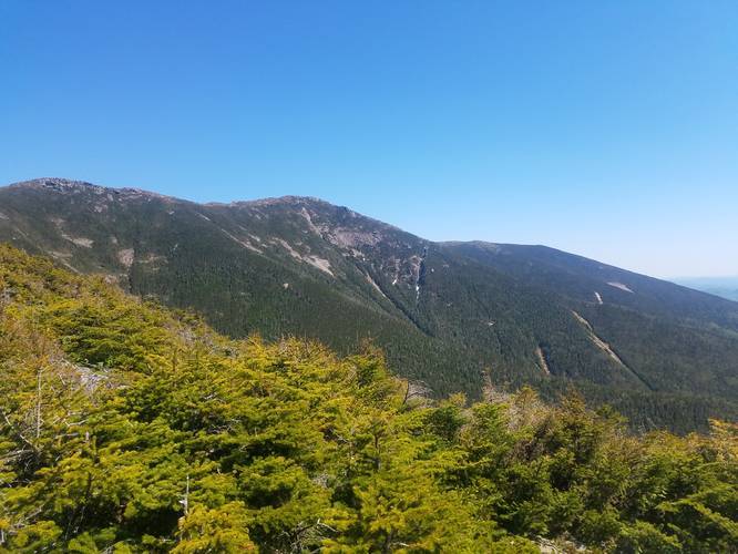View of Mount Lincoln and the Franconia Ridge from the low slopes of Mount Lafayette