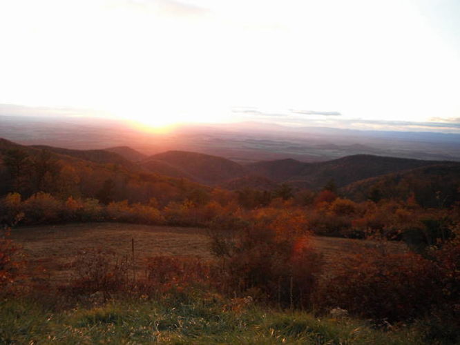 Default image for Frazier Discovery Loop via Appalachian Trail, a 3.7-mile trail in Crozet, VA (US)