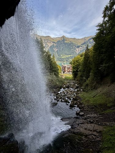 Picture 11 of Giessbach Falls Trail