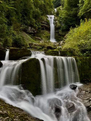 Picture 21 of Giessbach Falls Trail