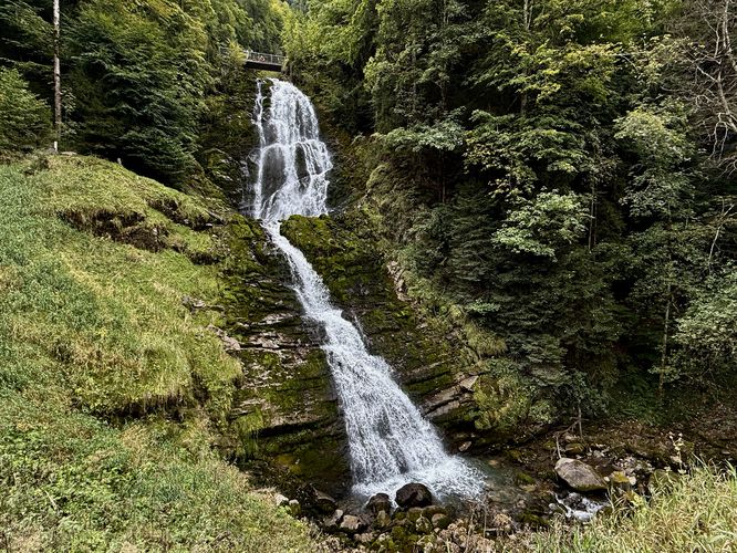 Picture 29 of Giessbach Falls Trail