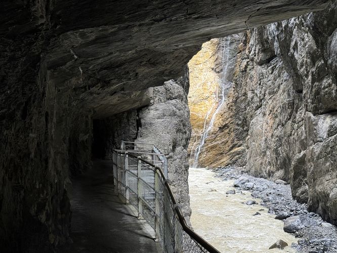 Picture 28 of Glacier Canyon Trail