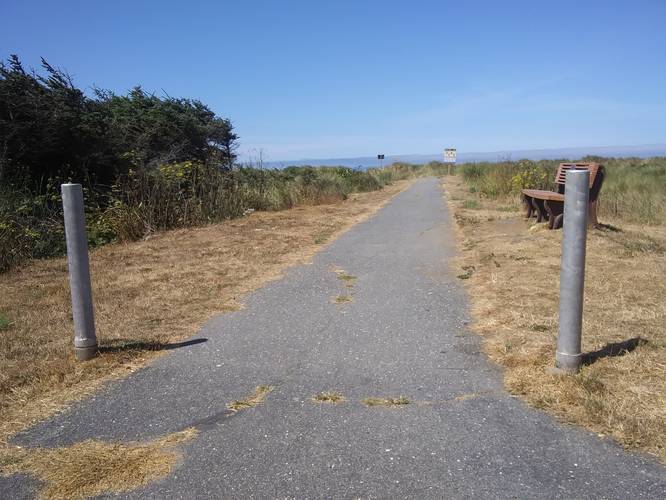 Picture 2 of Gold Beach Access Trail