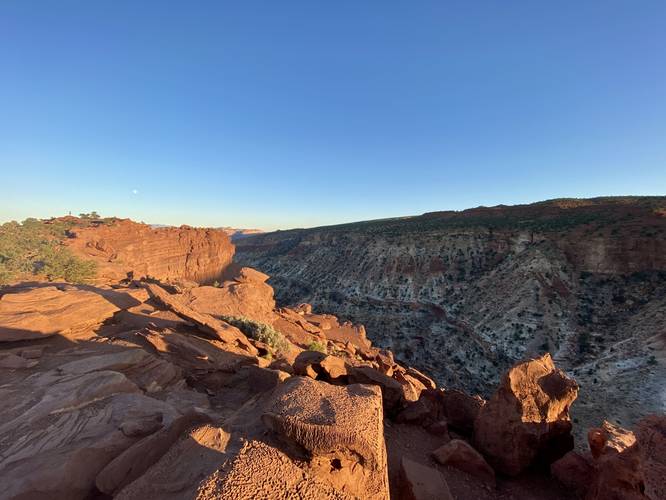 View of Sulphur Creek Canyon from Goosenecks at Capitol Reef National Park