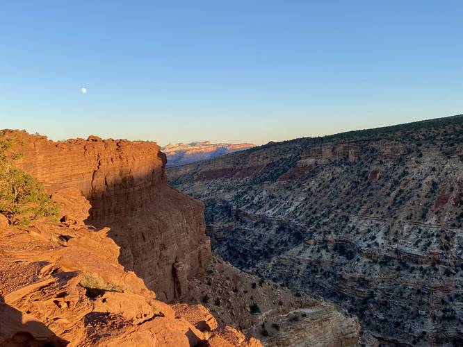 View of Sulphur Creek Canyon from Goosenecks at Capitol Reef National Park