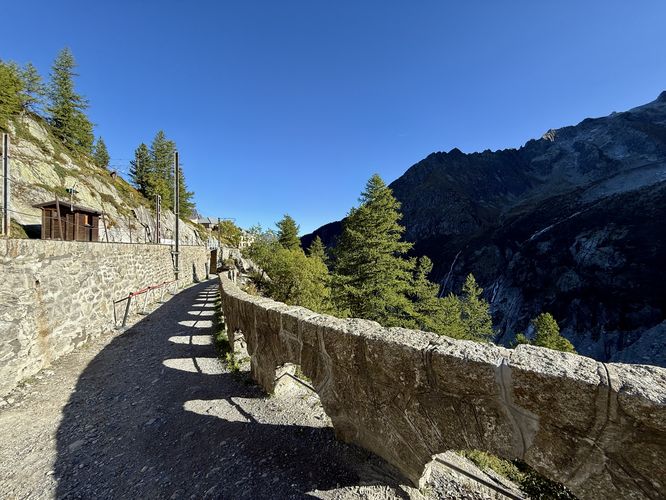 Picture 10 of Grand Balcon Nord Hike