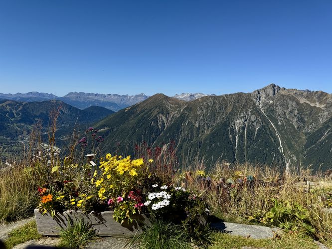 Views from Refuge du Plan de l'Aiguille