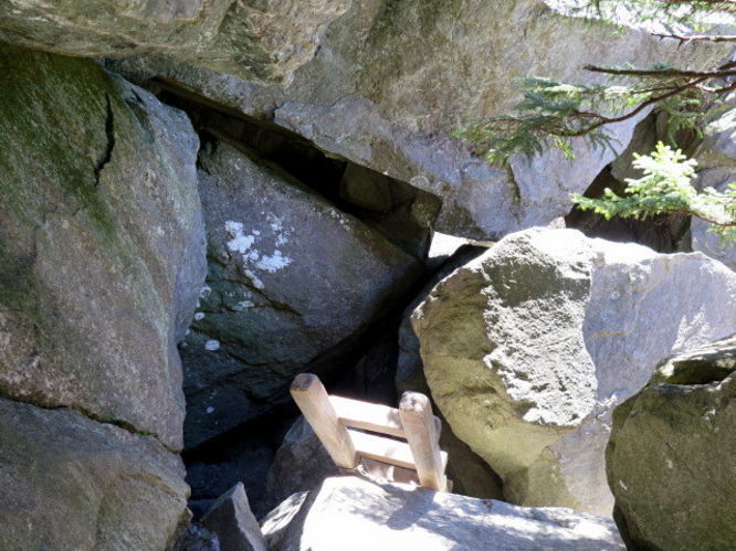 Picture 81 of Grandfather Mountain via Profile Trail 032216