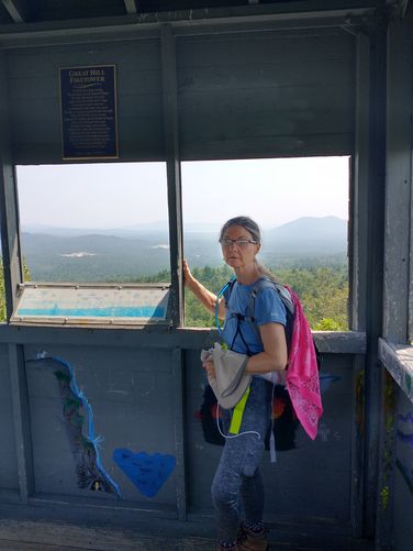 One of the two plaques installed to help visitors identify distant peaks