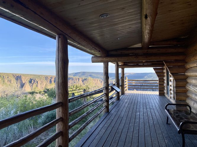 Walking along the visitors center to reach Gunnison Point. Early morning views
