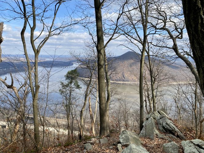 Rock outcropping by Eagles Edge Vista (great for a break)