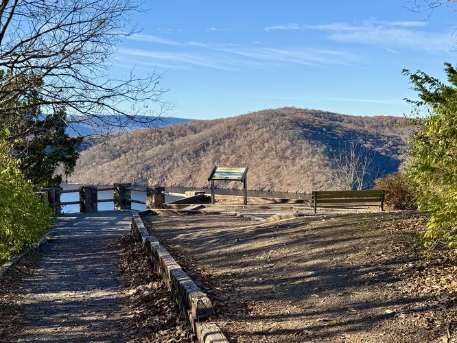 Hawn's Overlook at the end of the trail