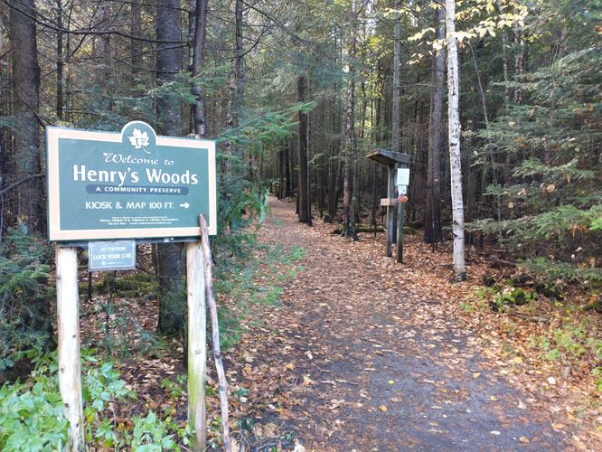 Trailhead entrance 