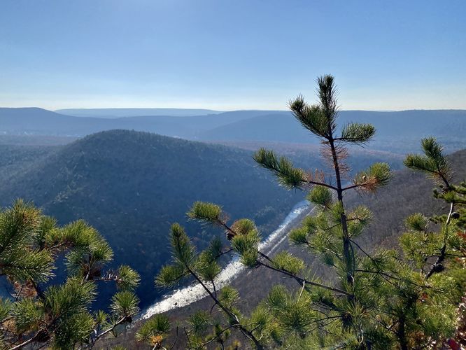 View of the Lehigh Gorge from Hetchell's Tooth Cliffs