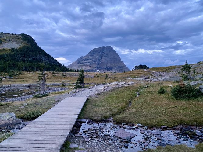 Boardwalk of the Hidden Lake Trail leads to the overlook with view of Bearhat Mountain