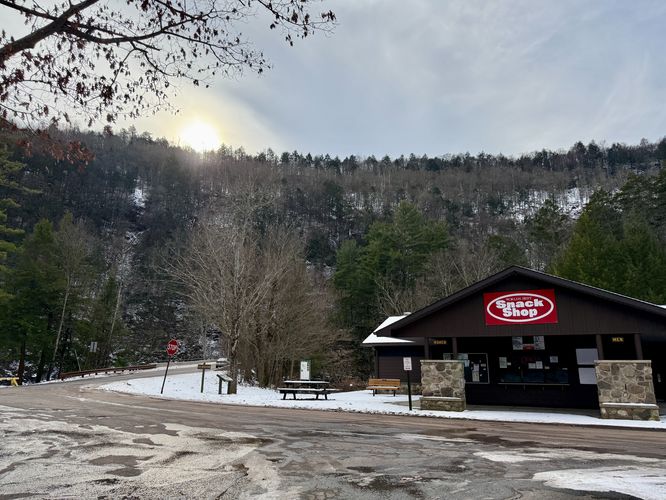 Hike begins at the World's End State Park parking lot