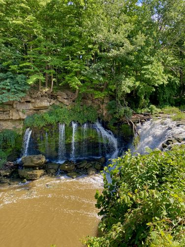 Upper Ball's Falls (10.7-meters / 35-feet)