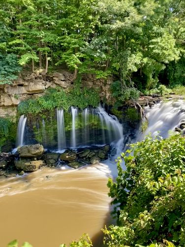 Upper Ball's Falls (10.7-meters / 35-feet)