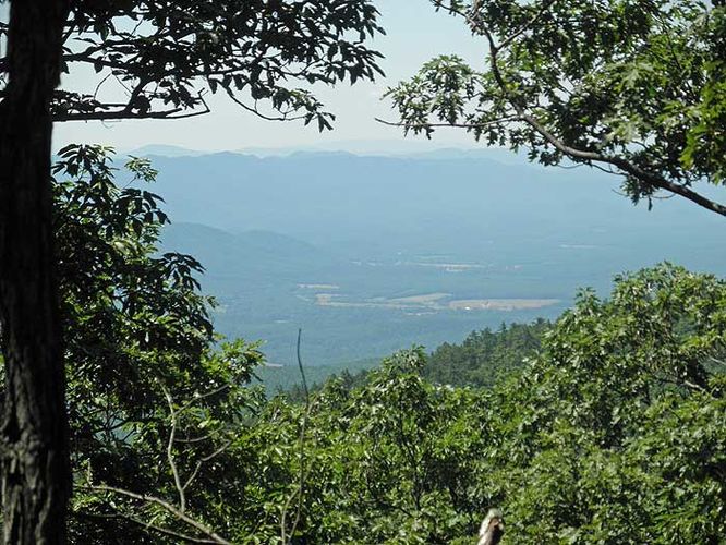 Default image for Hoop Hole Hike, a 8.4-mile trail in Eagle Rock, VA (US)