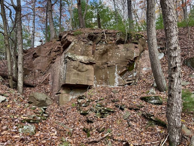 More ledges of Horn's Quarry
