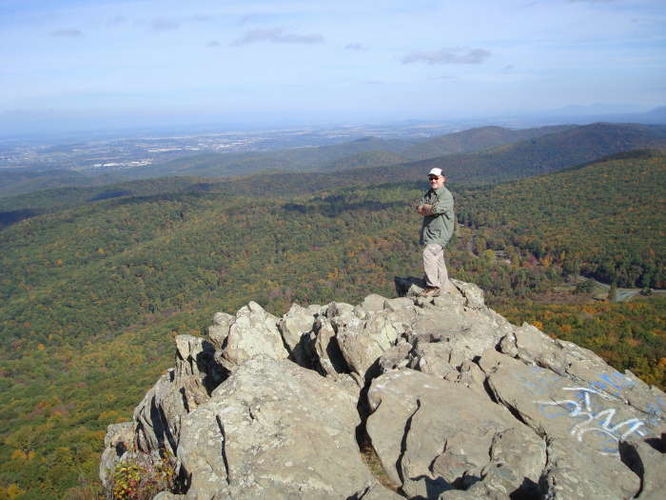 Picture 2 of Humpback Rocks Hike 101109