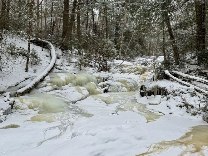 Waterfall, 5-feet tall