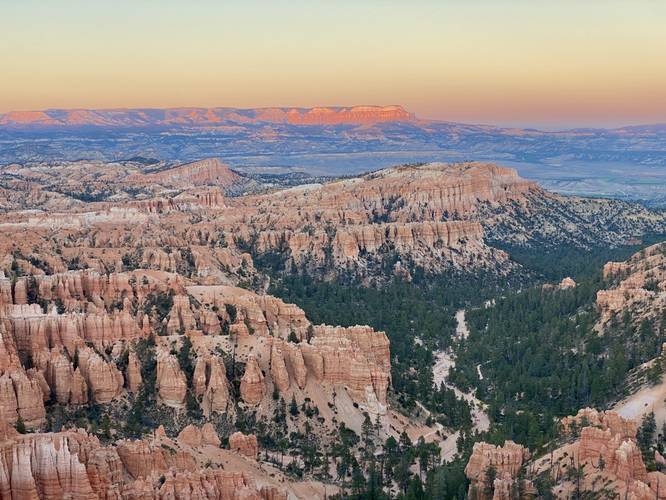 View of Bryce Canyon from Lower Inspiration Point