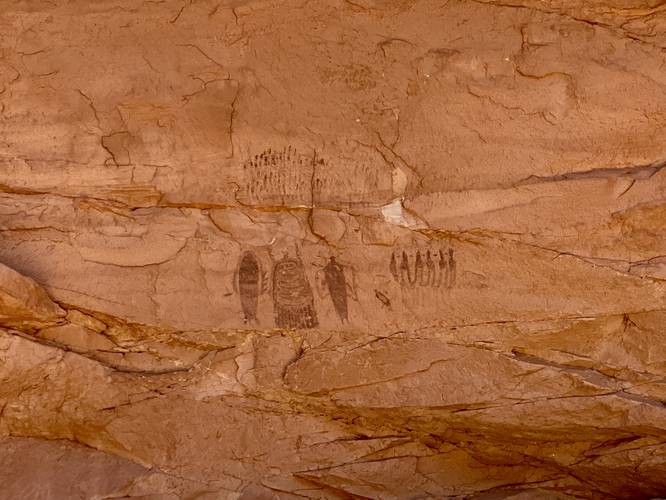 Intestine Man petroglyphs