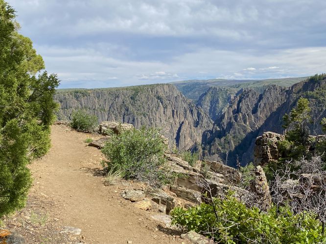Island Peaks Trail runs along the north rim