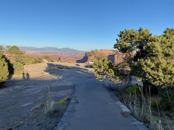 Trail leads to the Island in the Sky Overlook