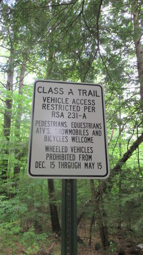 Trail use sign for Bullard Hill Road