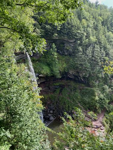 Kaaterskill Falls (230-feet tall, two-tiered waterfall)