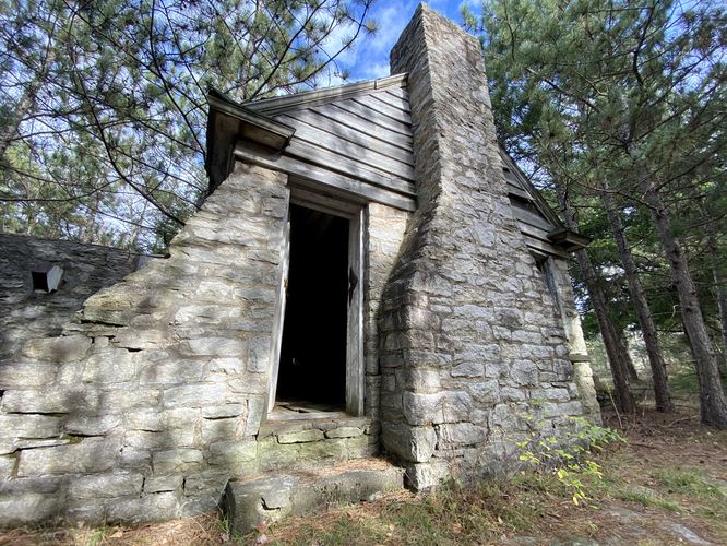 Kellogg Mountain Firetower House (abandoned)