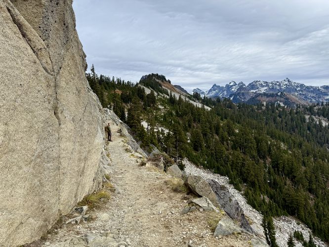 Hiking the Kendall Katwalk