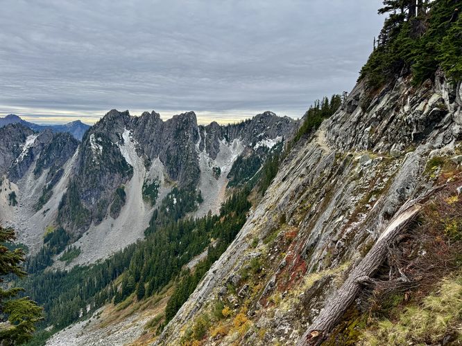 Steep slopes of the Kendall Katwalk as seen from the north side