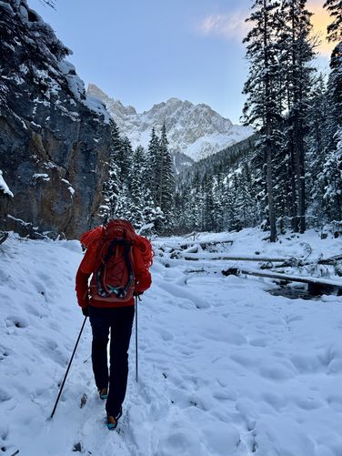 Picture 10 of King Creek Canyon Ice Climbs