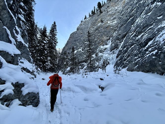 1st Flow ice climb, aka Magic Touch (south side)