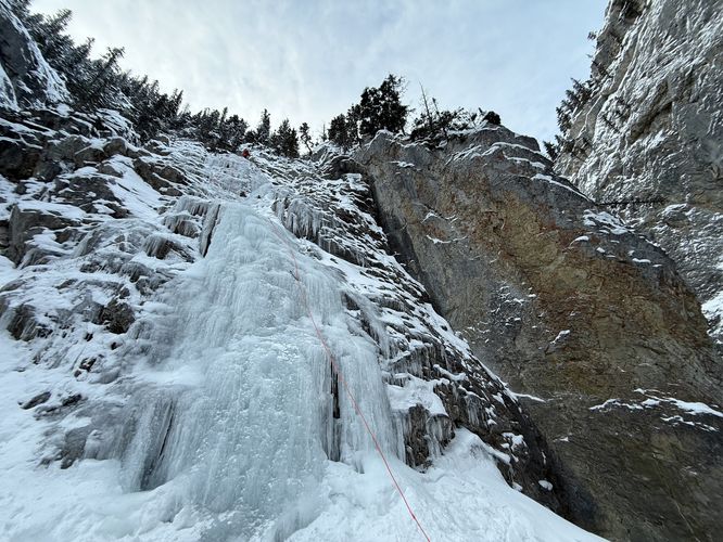 Picture 21 of King Creek Canyon Ice Climbs