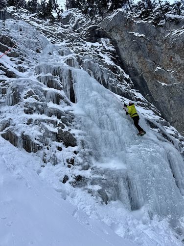 Picture 26 of King Creek Canyon Ice Climbs
