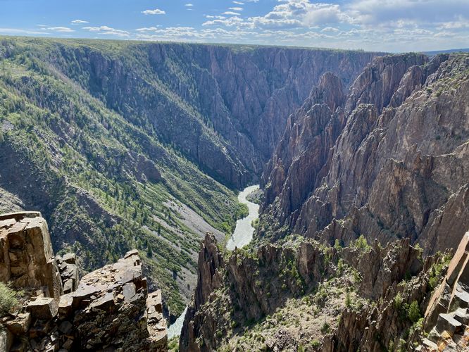 Westward view of the Black Canyon from the Kneeling Camel View