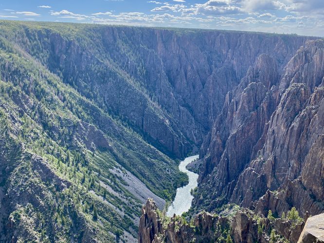 Westward view of the Black Canyon from the Kneeling Camel View