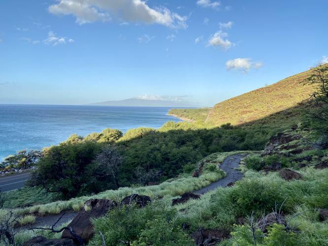 View of the old road and Lanai from the Lahaina Pali Trail