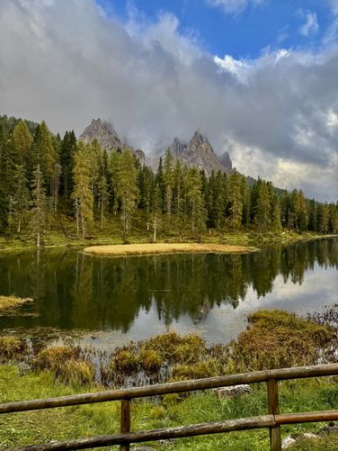 Portrait view of the Dolomites above Lago d'Antorno