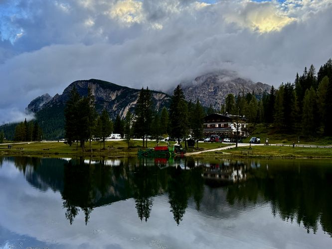A west-facing view of Lake Antorno and nearby alpine peaks